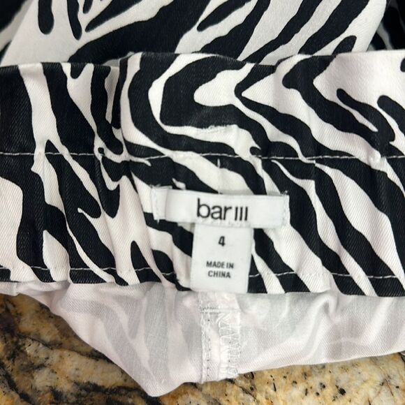 Bar III White And Black Zebra Print Mini Skirt Size 4 - Picture 5 of 10